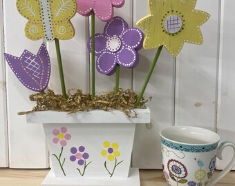 Mothers Day DIY Flower Pot, 4 Flowers and Butterfly Craft Kit with Paint, DIY Spring and Summer Wooden Craft Kit, Gift for Mom and Grandma