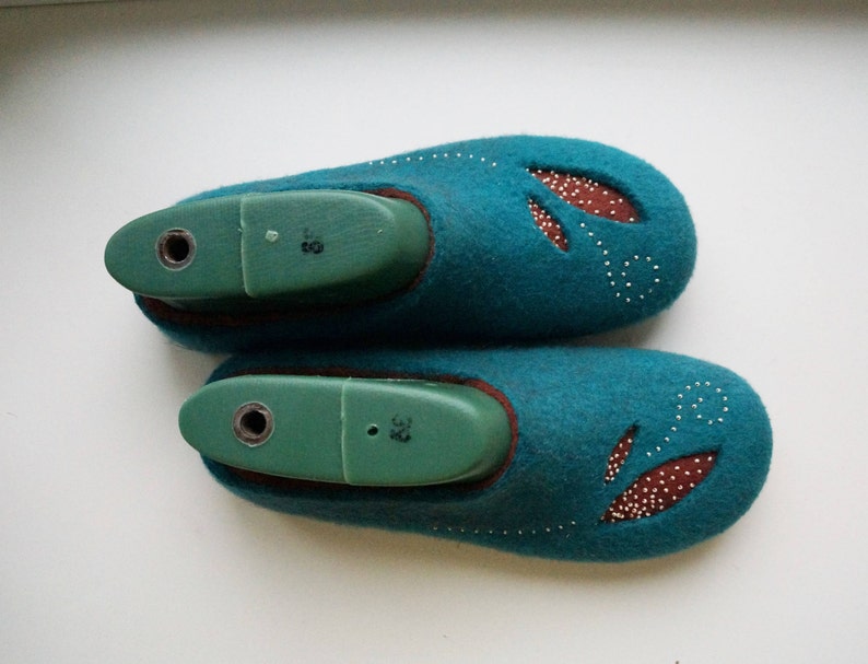 Felt slippers women Felted slippers Felted wool slippers Felted women slippers Soft wool Women gifts Gefilzte Hausschuhe image 4