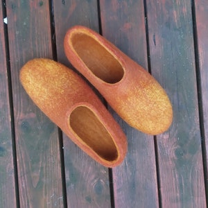 Felted slippers Felted clogs Red wine slippers