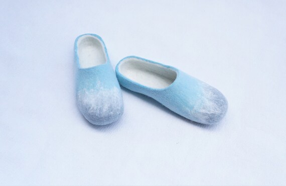 Felted slippers Home shoes Women felted slippers Felt slippers Women slippers Women clogs Wool clogs