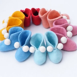 Baby felt shoes Felted shoes Baby gifts Baby newborn booties  Felt booties Merino shoes Christening gifts Newbor felted shoes