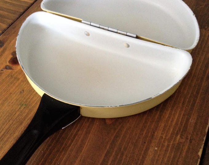 Vintage Omelette Pan in Pale Yellow by Mirro Kitchens Pride Etsy