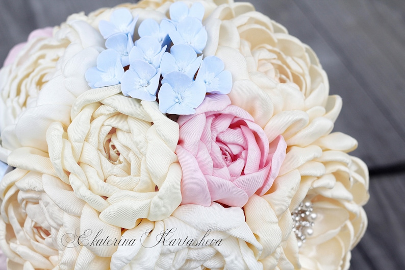 ivory Polymer clay bouquet hydrangea pink Unique Fabric Flower Bridal Bouquet Wedding Brooch bouquet blue peony
