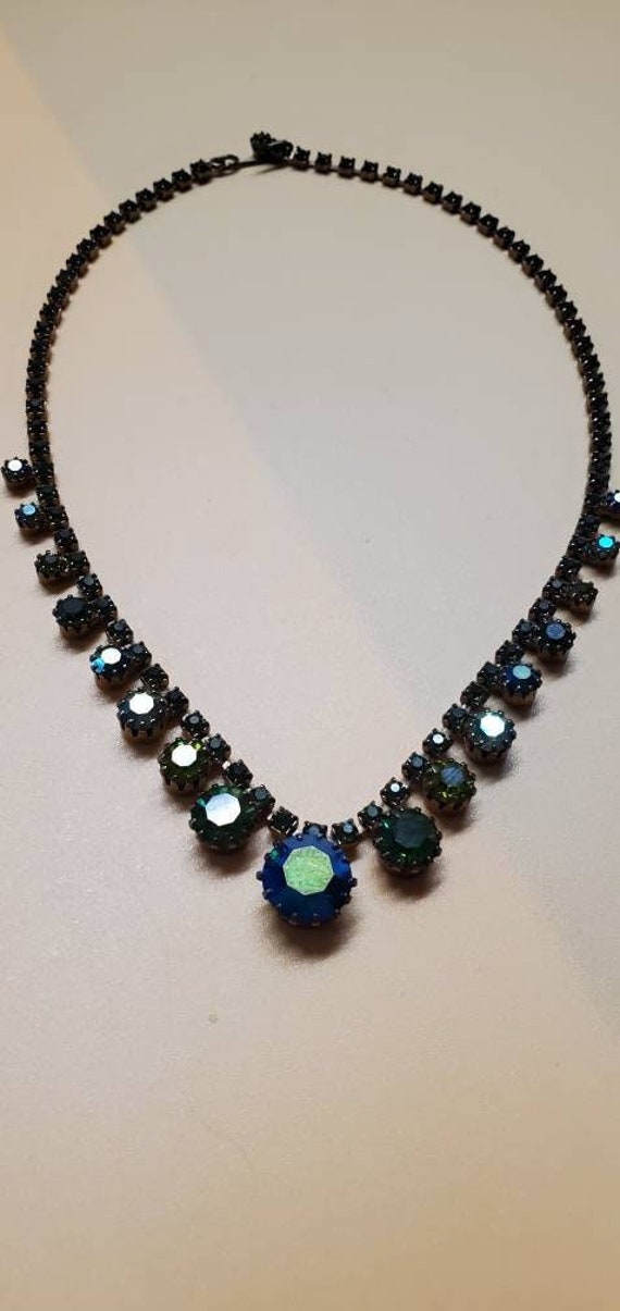 Gorgeous Choker Made with Aurora Borealis Rhinesto