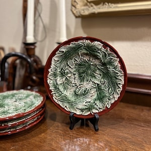 Majolica like vintage leaf Plate