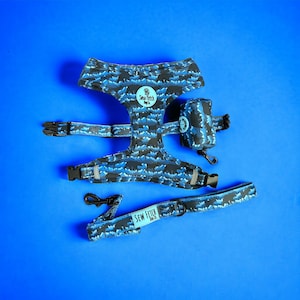 Moose and Blue Plaid  Dog Harness, Black and Blue Buffalo plaid, Reversible Neoprene WITH LEASH