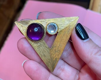 Vintage Gold Tone Modernist Triangle Brooch Pin With Clear & Purple Stones