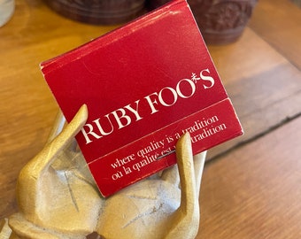 Vintage Ruby Foo's - Montreal, Quebec Collectable Souvenir Matchbook
