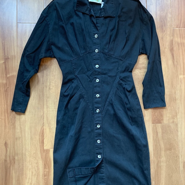 Vintage 1980’s Black ‘Canary Island’ Button Up Cotton Safari Shirtdress Day Dress