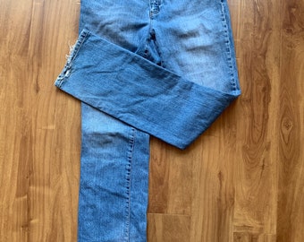 Vintage 2000’s Ralph Lauren Straight Leg Lightly Distressed High Waisted Jeans