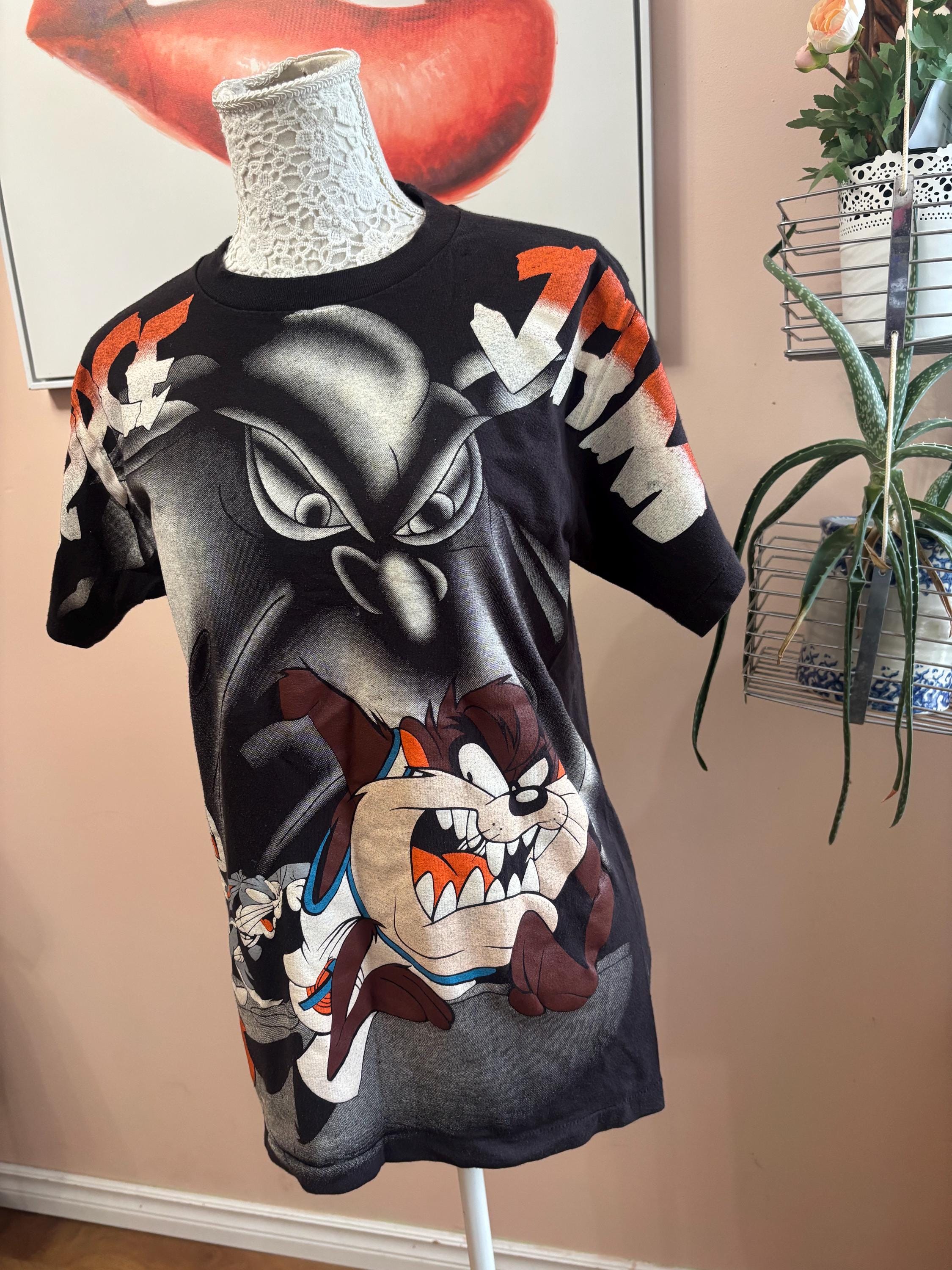 Vintage 90s Space Jam T-shirt | Rare 1996 Looney Tunes All Over
