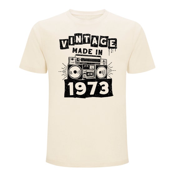 48th Birthday Gift Retro Classic Vintage April 1971 T-Shirt 48th Birthday Gift Retro Classic Vintage April 1971 T-Shirt