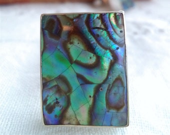 Abalone paua mop shell ring