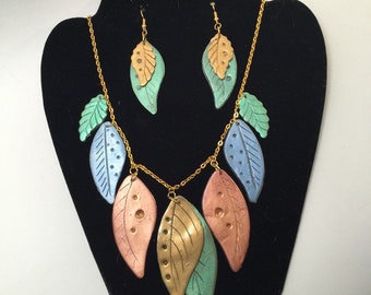 Hanging leaf statement neclace and earing set