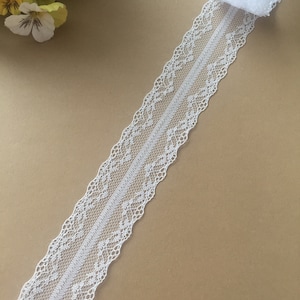 Lace ribbon white