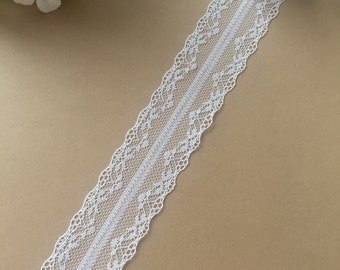 white lace ribbon
