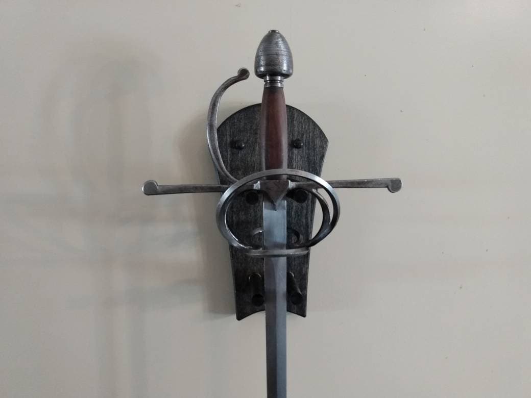 Rapier Specific Vertical Sword Display