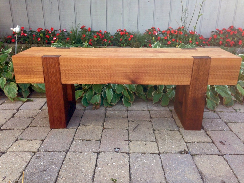 Holzbank im Freien moderne rustikale Garten Terrasse