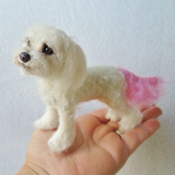 Needle felted dog miniature - Bichon  - Bichon Frise - Bolognese  1/6 scale , custom pet portrait