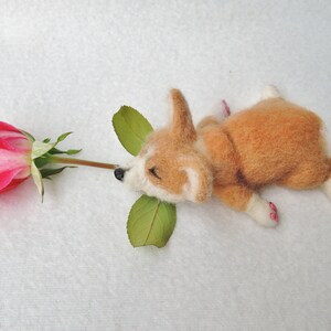 Needle felted dog sculpture Welsh Corgi laying sculpture felted pet portrait image 2