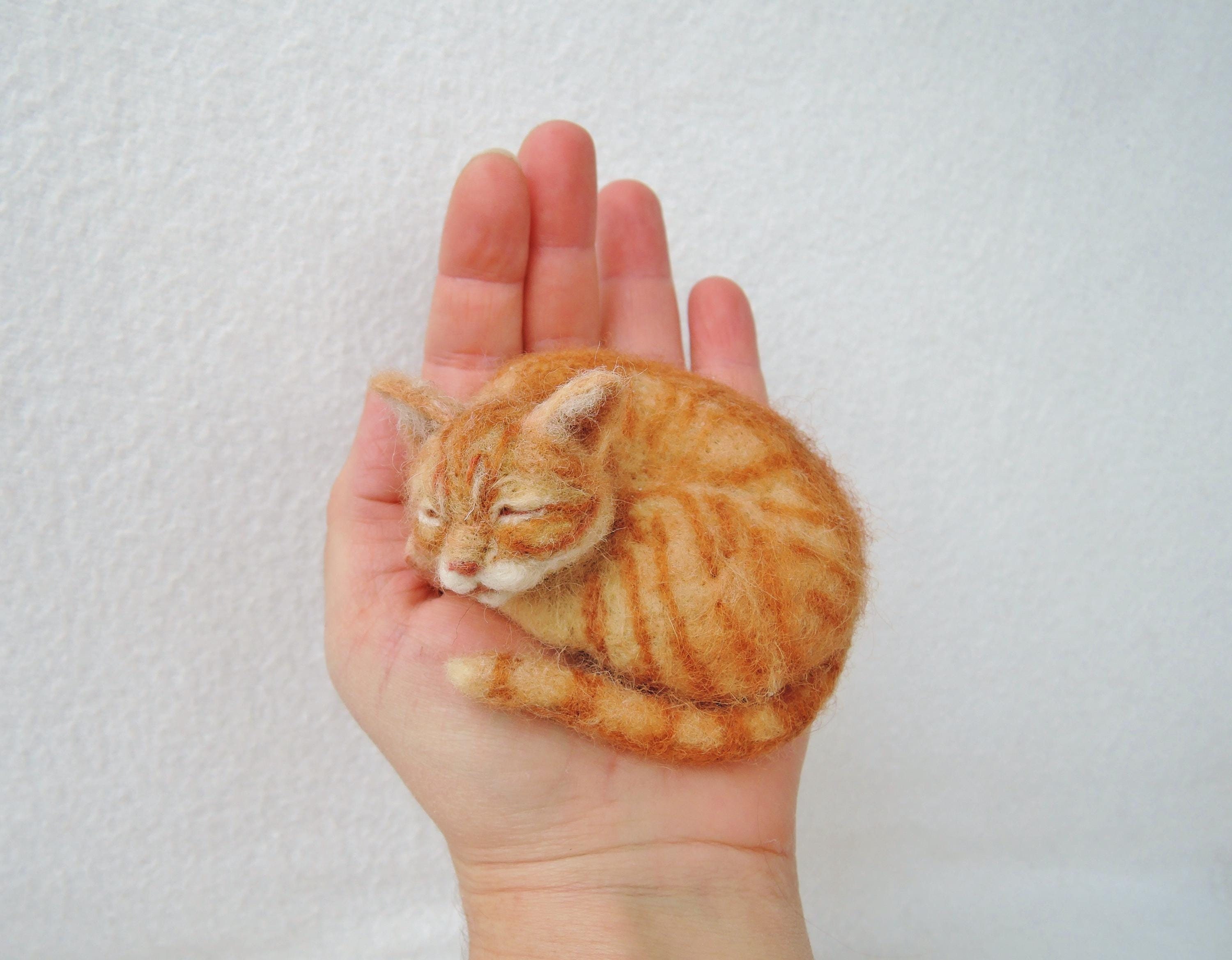 KOSEN ケーセン 寝そべり猫 GINGER CAT,LYING 50cm KOSEN/ケーセン ねそべり猫（小） ヒマラヤン | Toy-Toy ONLINESHOP