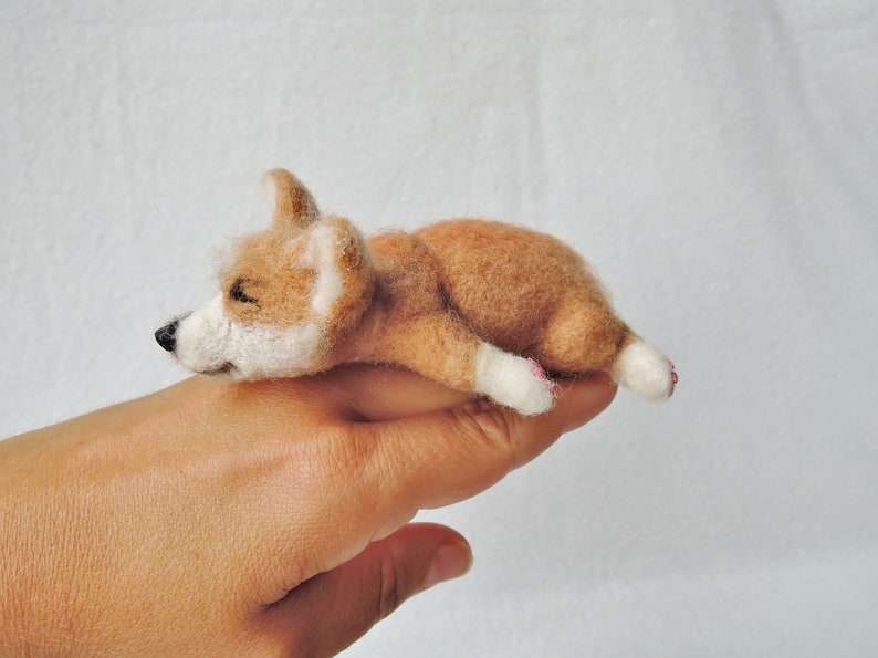 Needle felted dog sculpture Welsh Corgi laying sculpture felted pet portrait image 5