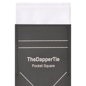 Lenço de bolso pré-dobrado de cetim sólido masculino de duas camadas em cartão