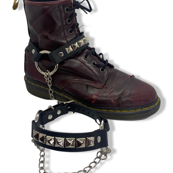 Vegan boot straps with pyramid studs and chain