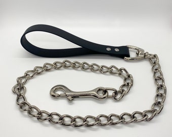 Chain leash with vegan leather handle