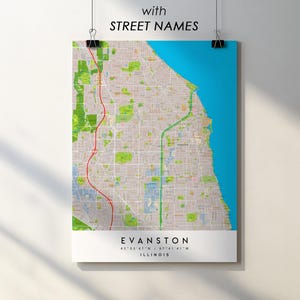 Könnte beinhalten: Ein Poster mit einer detaillierten Karte von Evanston, Illinois, mit Straßennamen. Die Karte zeigt eine rote Linie, die eine Hauptstraße darstellt, und einen blauen Bereich, der den See darstellt. Der Text "EVANSTON" und Koordinaten befinden sich unten.