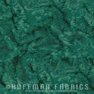 Hoffman California 1895-60 Rich, Deep Hunter Green Watercolor, Blender, Hand-dyed in Bali, 100% cotton, Cut to Order, Great for Quilting