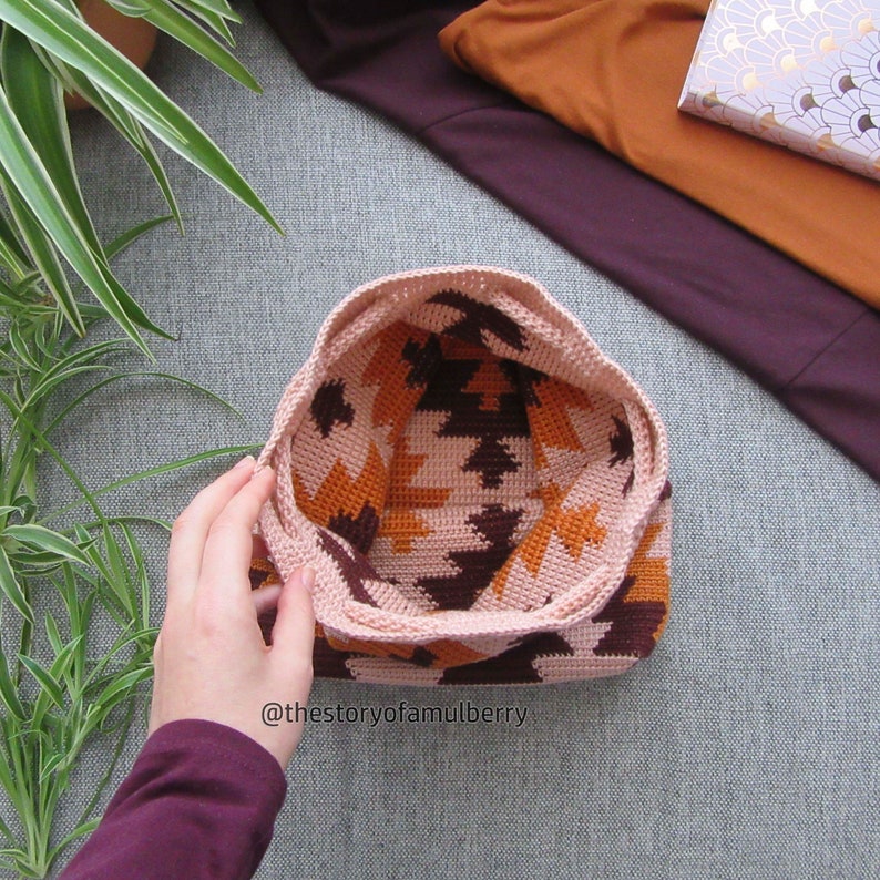 Harper Tapestry Crochet Pattern / Crochet Bag Pattern / Crochet Backpack Pattern image 3
