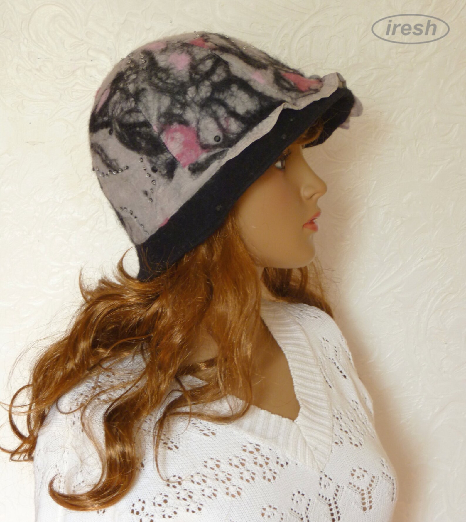 Black Winter Hat, Warm Hat Cloche, Gray Felted Hat, Woolen Black Hat