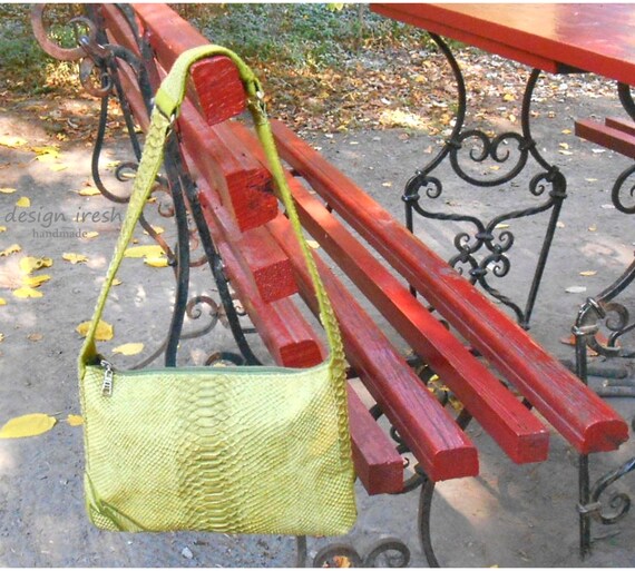 bench cross body bags for womens