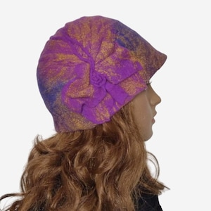 Merino wool felt cloche hat in lilac blue - 20's winter hat for women - Draped retro style hat
