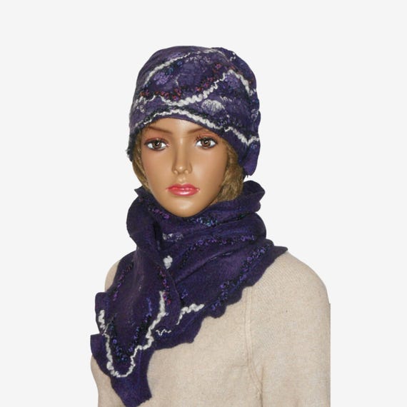 Felted Merino Wool Beanie and Scarf for Women, Violet Winter  display picture 3