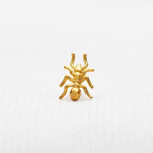 Ant Stud, Threadless Flat Back Earring, Minimalist Style, C-SS1011