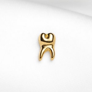 Tooth Stud, Threadless Flat Back Earring, Minimalist Style, C-SS1104