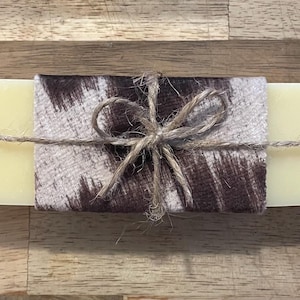 100% Tallow soap with a hint of lavender. 2.5 ounces