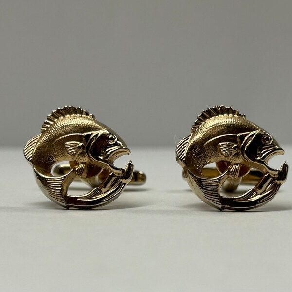 Vintage Hickok USA Gold Tone Fish Cufflinks~ Signed 1950’s