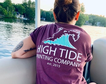 T-shirt High Tide Printing Company l T-shirts graphiques pour femmes l T-shirts graphiques unisexes
