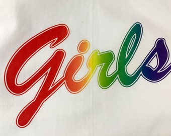 Rainbow Printed Girls T-Shirt l Girls T-Shirt de Friends l Women’s Graphic Tees l Girls Shirt l Friends l 90s Tee l vintage Tee