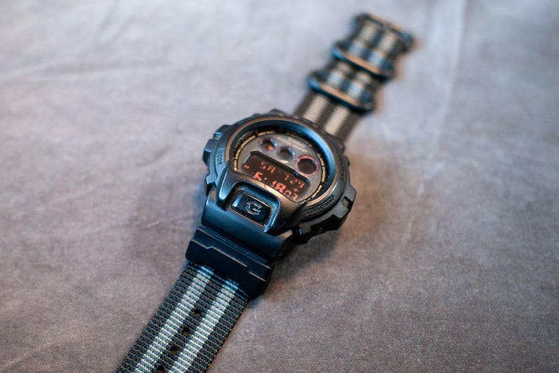 g shock stripe