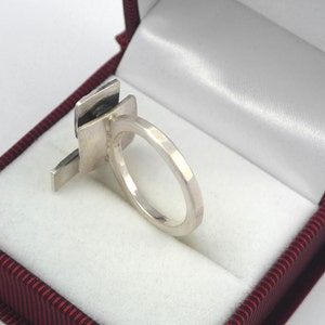 The Rubik's cube. An artistic geometric gold and silver ring with diamonds and hammered band for nights out. image 5