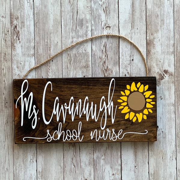 Personalized School Nurse Sign – Thoughtful Gift for Nurses – Unique Nurse Appreciation Gift