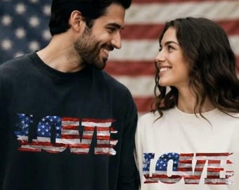 Verontruste aangepaste Amerikaanse vlag LIEFDE T-shirt Patriottisch VS grafisch katoen Unisex Geweldig cadeau voor Moederdag Verjaardag Verjaardag Feestdagen