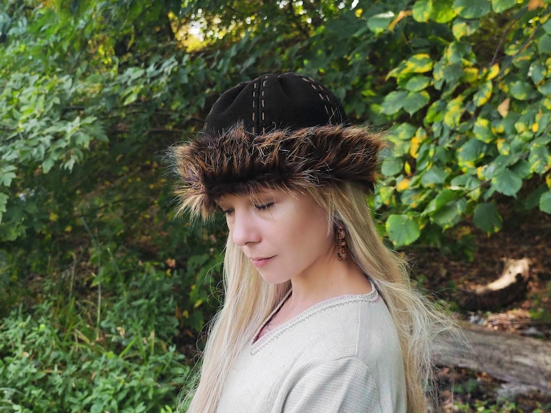 Medieval Woolen Hat LARP Renfaire Viking Cap Round made according Birka historical find image 3