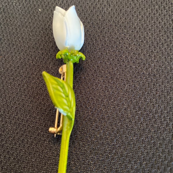 Pretty vintage white rose bud enamel 2” brooch