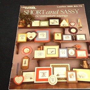 Brochure d'artisanat au point de croix Leisure Arts, courte et impertinente, 60 dictons miniatures, 388