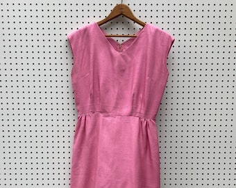 1960s simple pink sheath, sz M/L